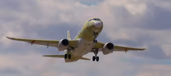 Полностью импортозамещенный третий опытный образец самолета Superjet-100